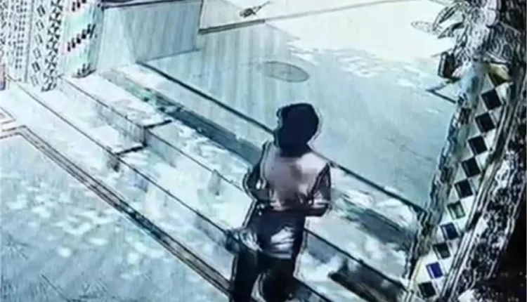 theft in Gopal temple