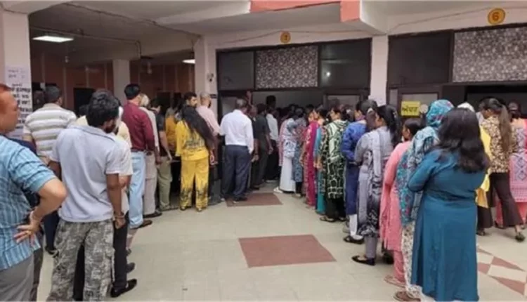 voting continues in 4 municipal councils